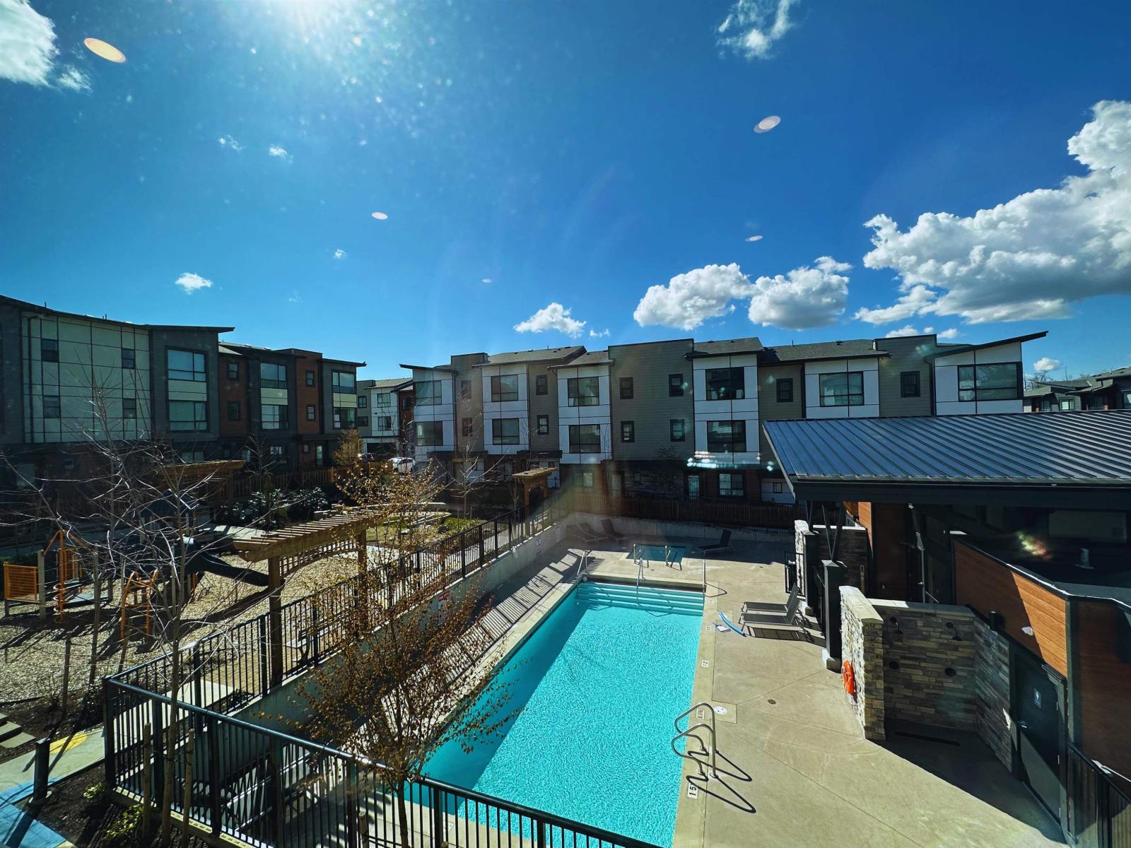 99 20150 81 AVENUE, Richmond