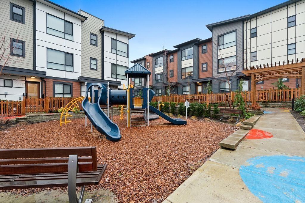 99 20150 81 AVENUE, Richmond