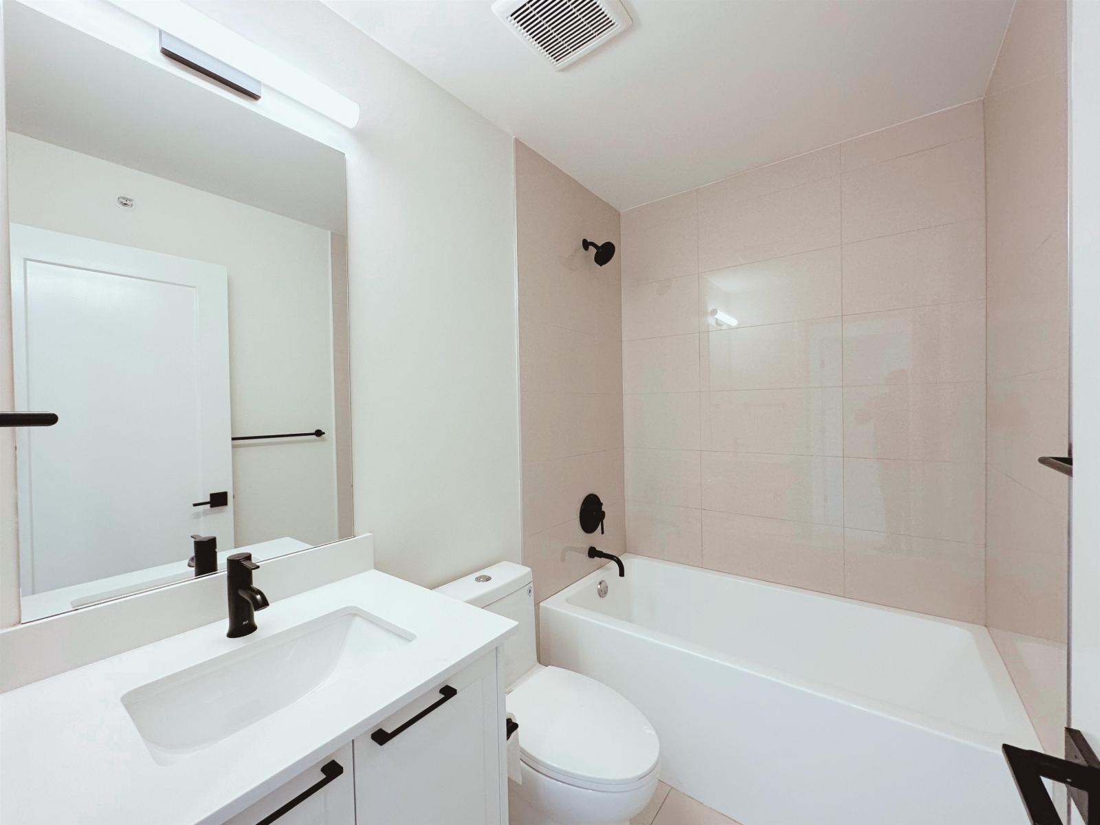 99 20150 81 AVENUE, Richmond