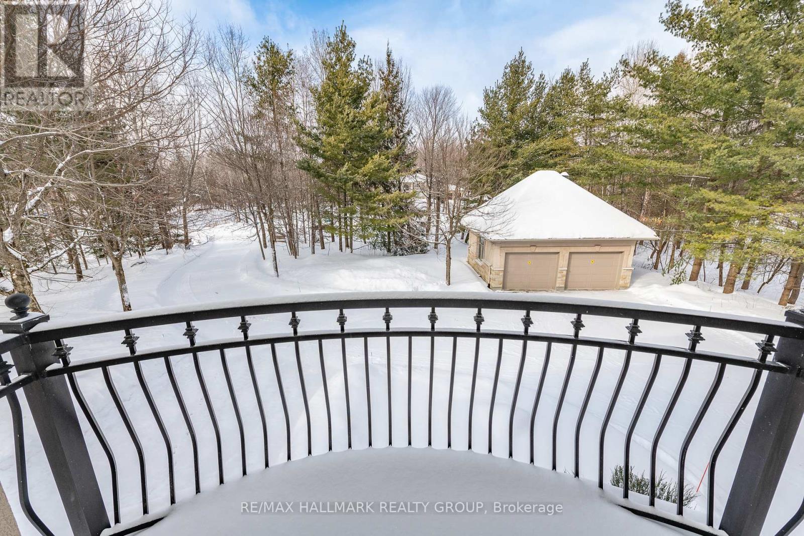 5800 QUEENSCOURT CRESCENT - 31