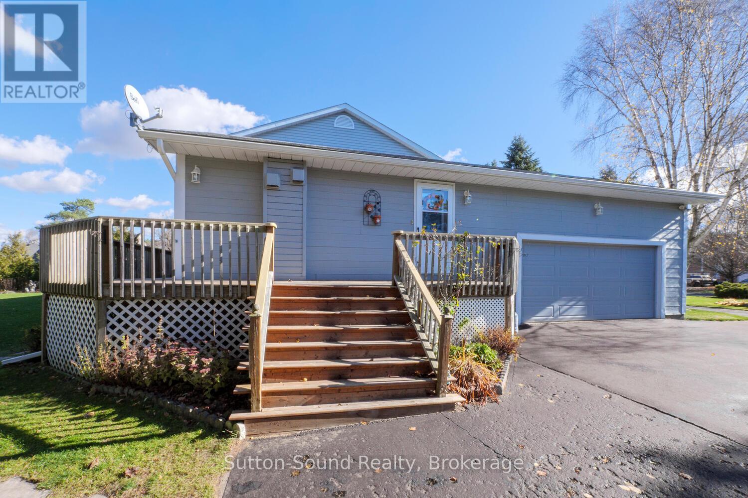 8 PINE TREE DRIVE - 39