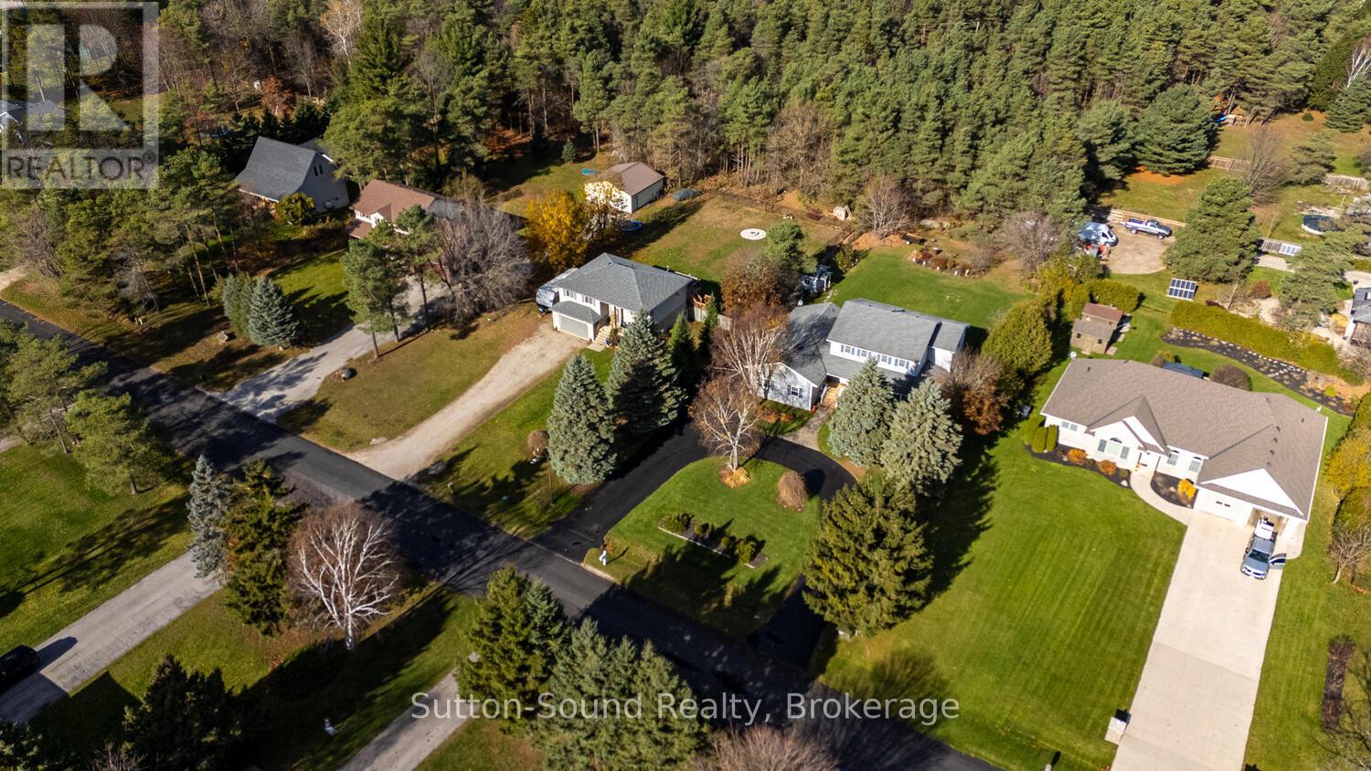 8 PINE TREE DRIVE - 47