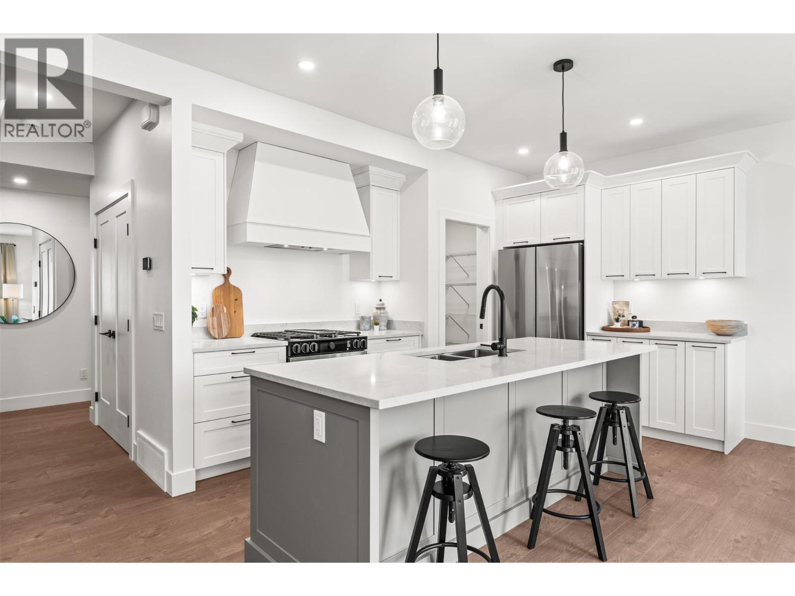 2455 Bradley Drive Unit# 102 Lot# 4, Armstrong