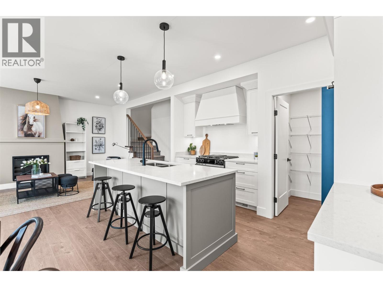 2455 Bradley Drive Unit# 102 Lot# 4, Armstrong