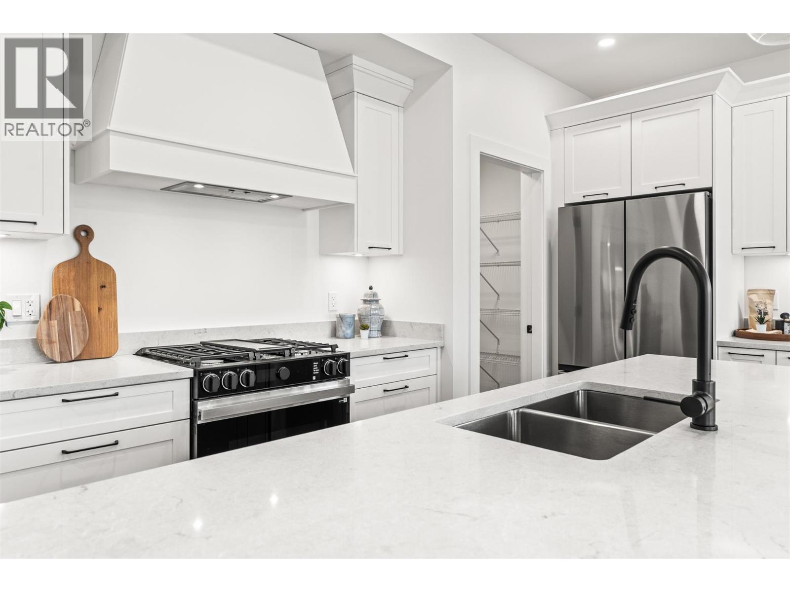 2455 Bradley Drive Unit# 102 Lot# 4, Armstrong