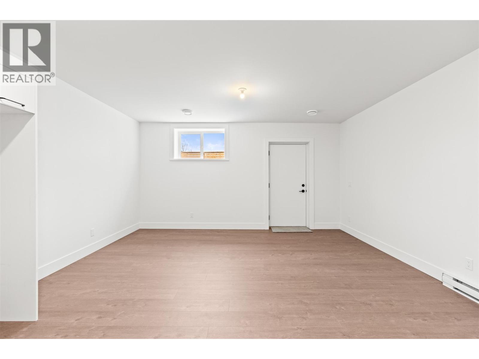 2455 Bradley Drive Unit# 102 Lot# 4, Armstrong