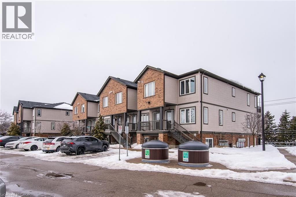 42 WEST ACRES Crescent Unit# 25 - Photo 2 of 37, Kitchener, Ontario
