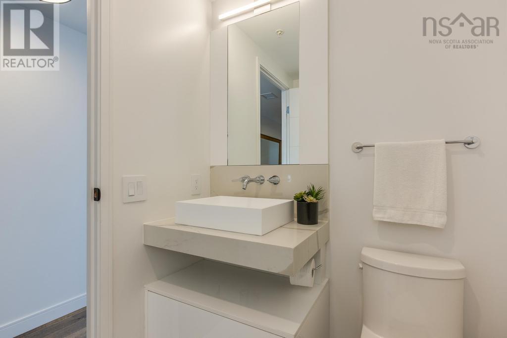 Property 22 of 50 of 1903 1650 Granville Street