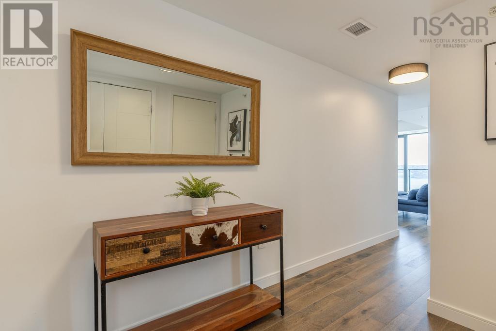 Property 36 of 50 of 1903 1650 Granville Street