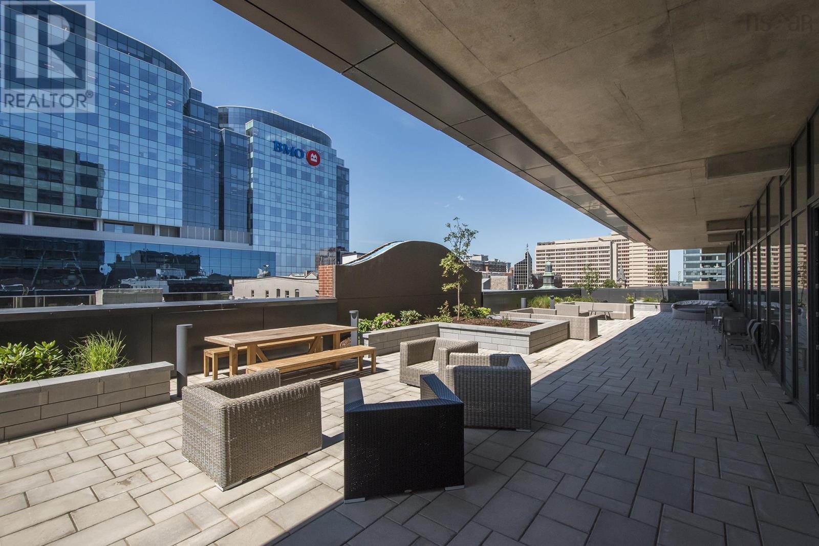 Property 47 of 50 of 1903 1650 Granville Street