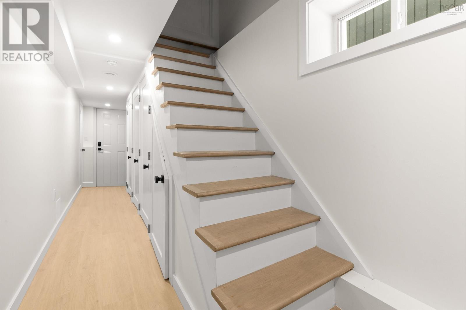 Property 36 of 50 of 6029 Inglis Street