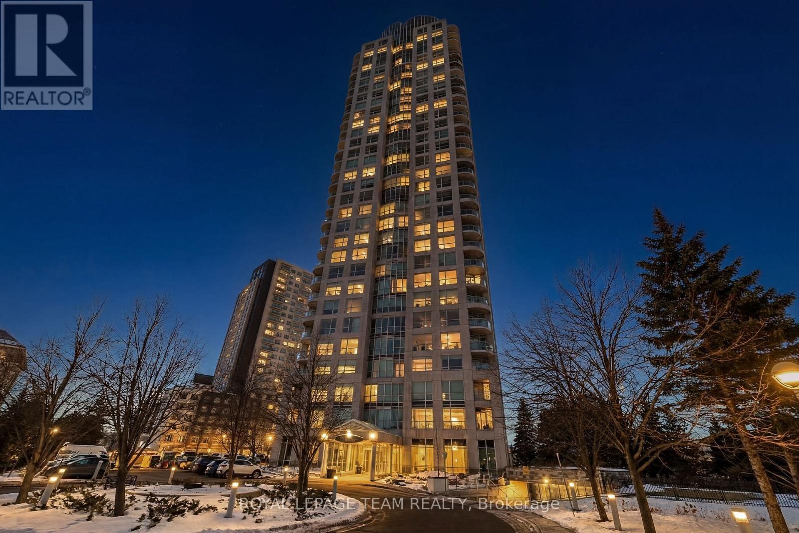 1002 - 38 METROPOLE PRIVATE - Photo 2 of 47, Ottawa, Ontario