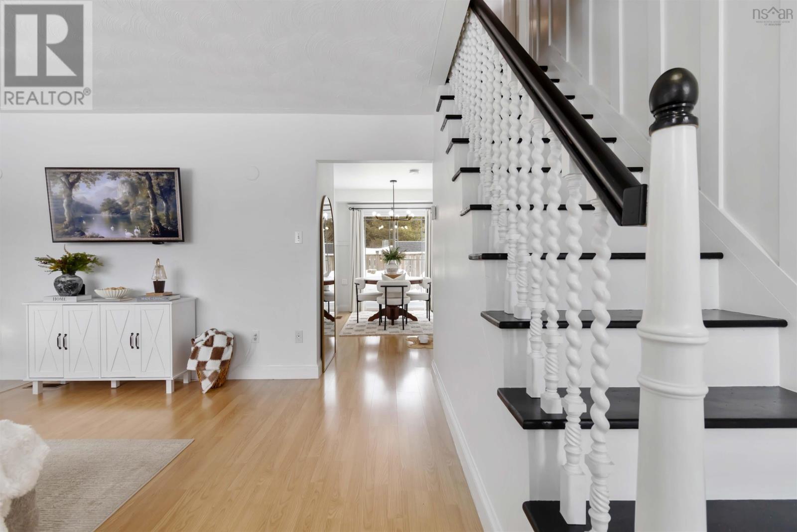 Property 3 of 26 of 31 West Pennant Road