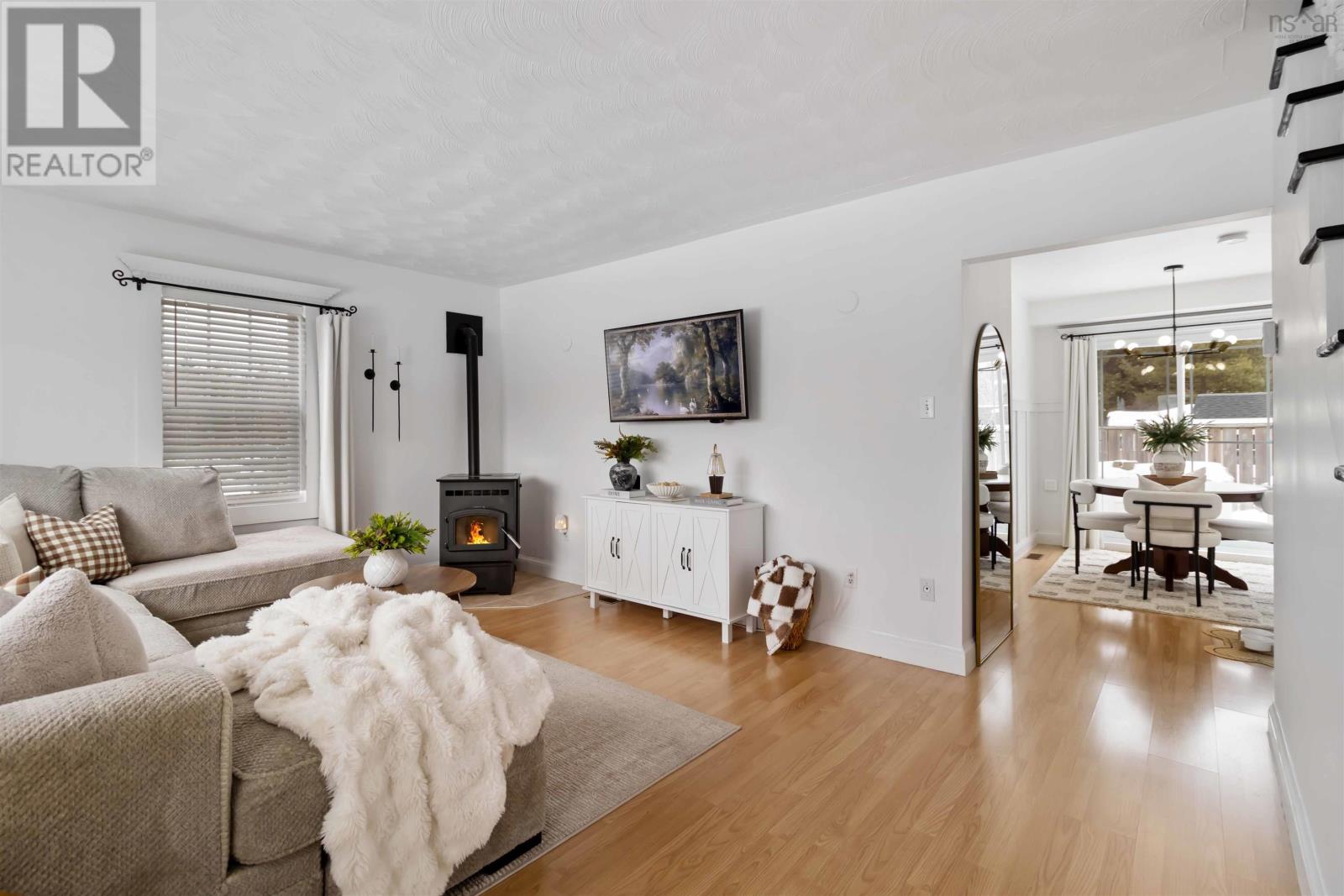 Property 7 of 26 of 31 West Pennant Road