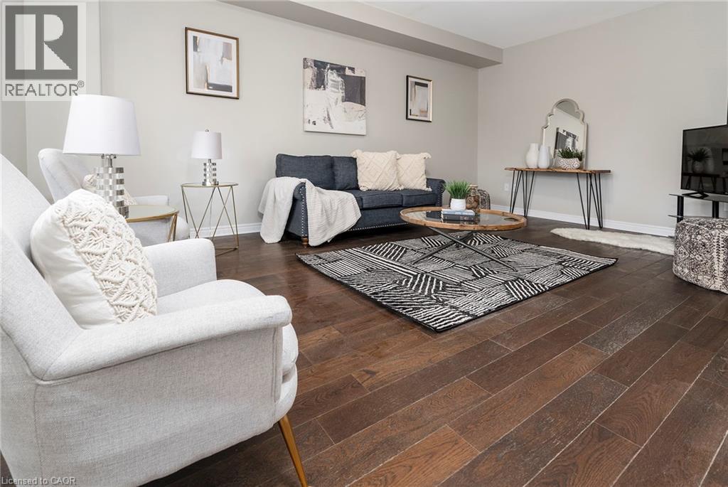 6 LAURENT Avenue - Photo 5 of 25, Welland, Ontario