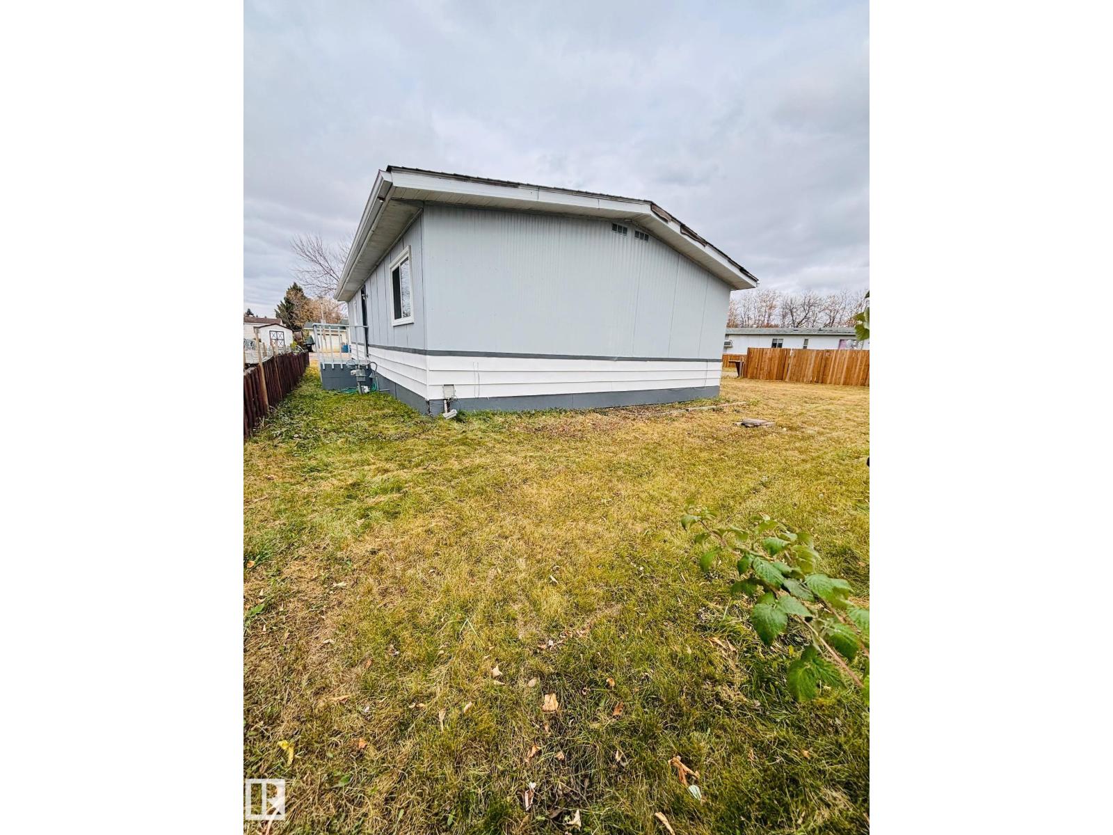 67 Ridgeway Dr NW, Edmonton