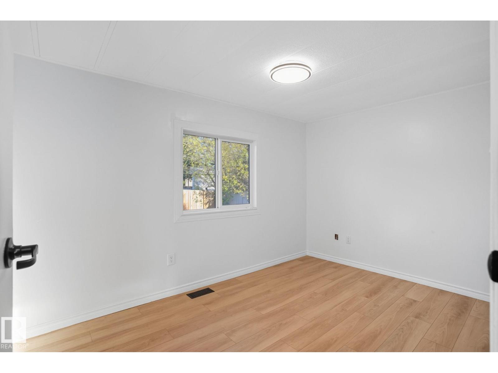 67 Ridgeway Dr NW, Edmonton