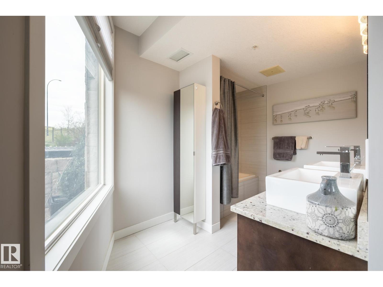 #122 5151 Windermere BV SW, Edmonton