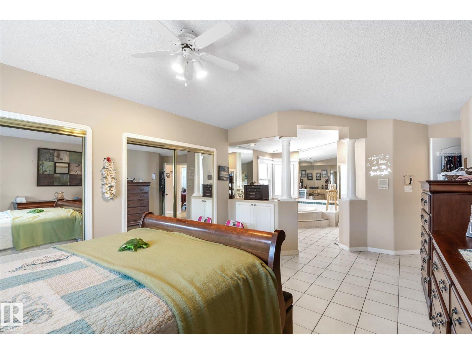 7020 157 AV NW - 31