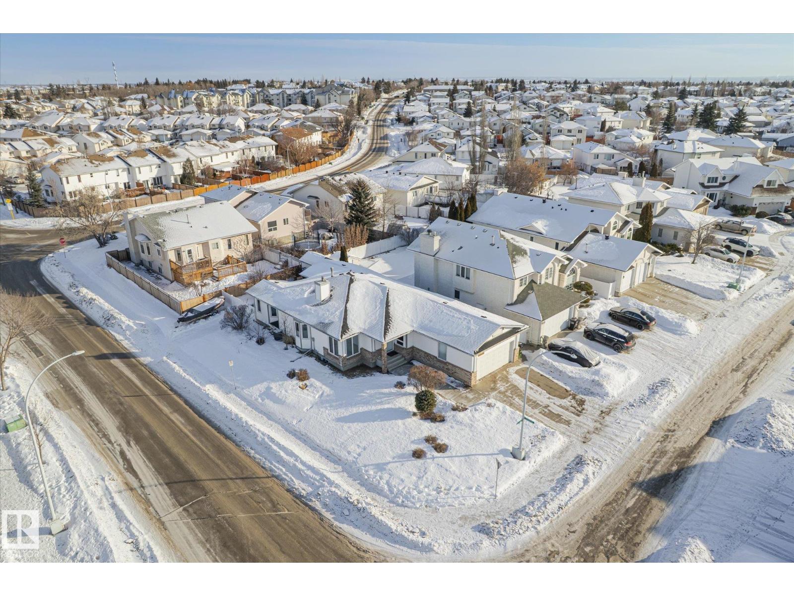 7020 157 AV NW - 6