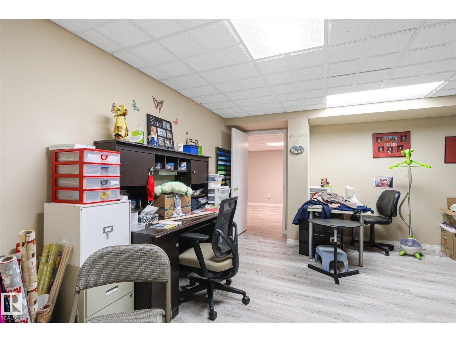 7020 157 AV NW - 51