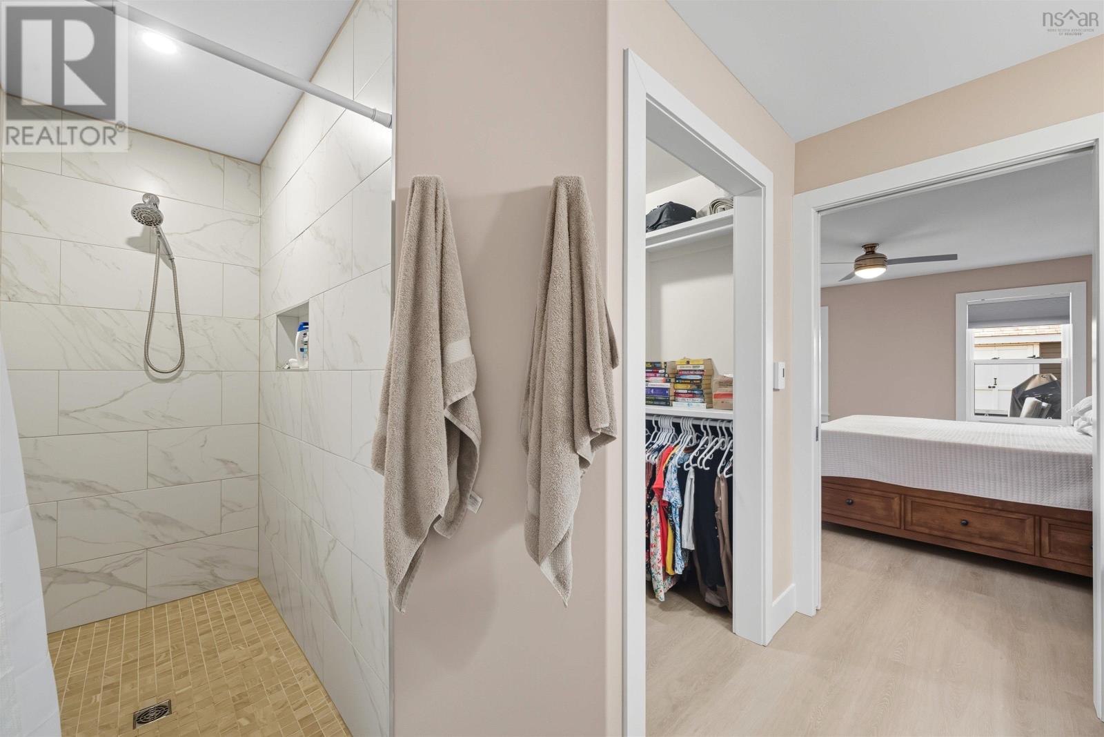 Property 30 of 43 of 40 Community Way