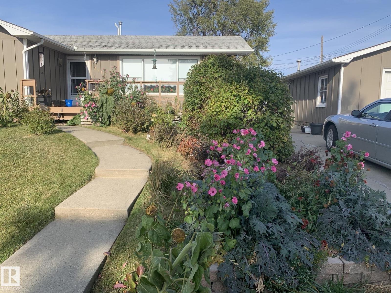 Single Family House Bungalow for Sale in   AV NW Edmonton 