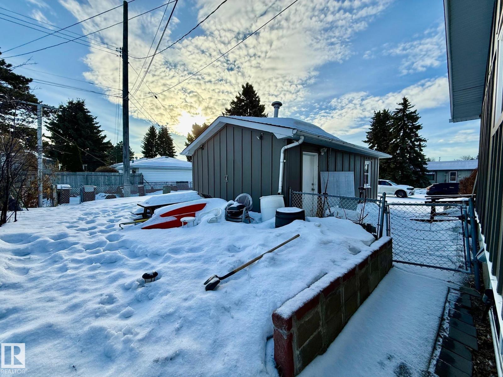 Single Family House Bungalow for Sale in   AV NW Edmonton 