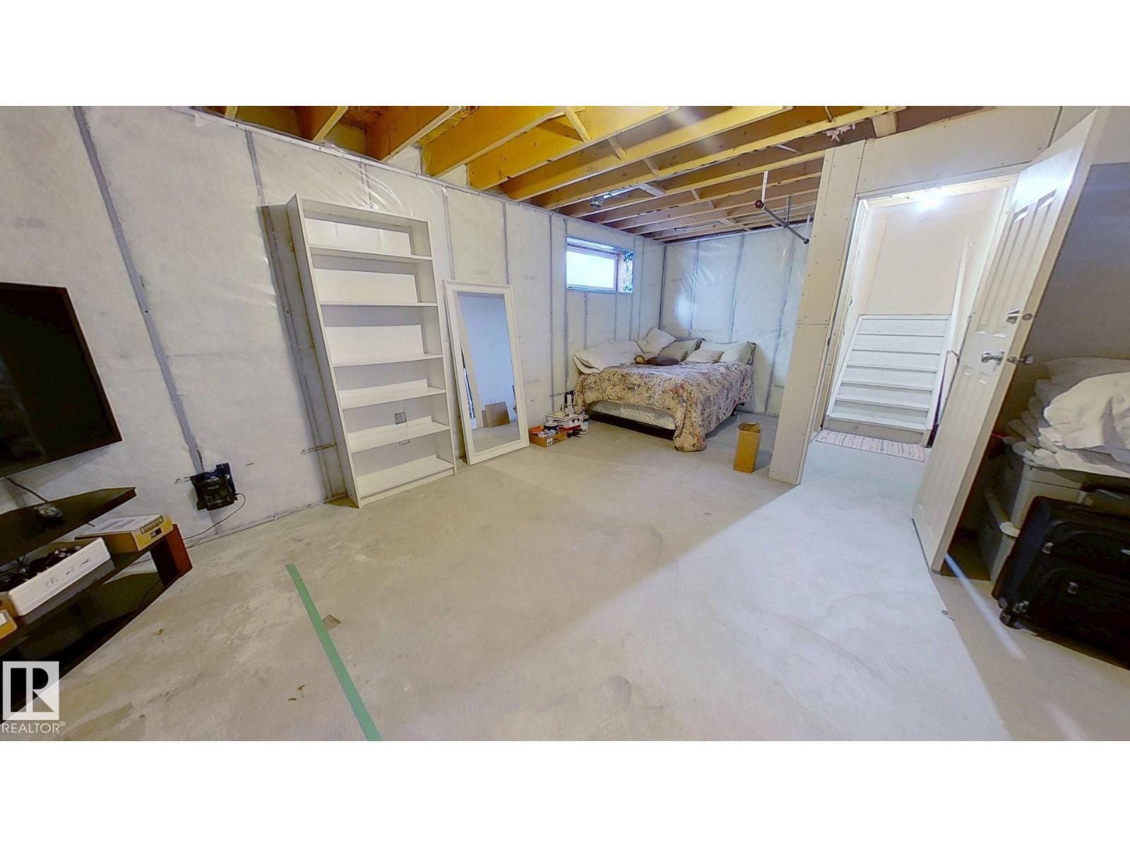 
          3811 MCLEAN Close SW
            <br/>
            <span>Edmonton</span>
            , 
            <span>AB</span>
             <span>T6W1R4</span>
         - Photo 18