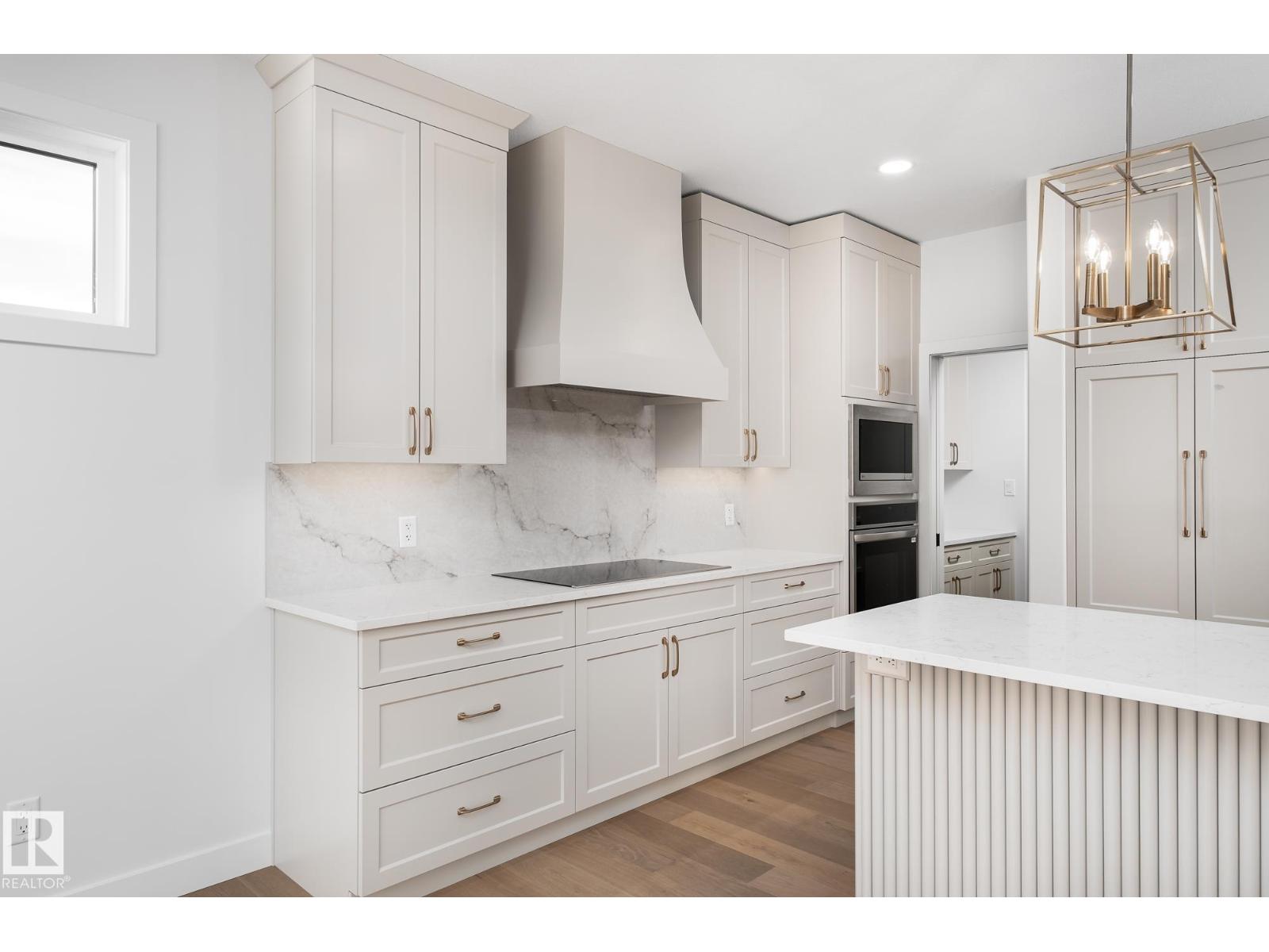 6884 knox loop SW, Edmonton