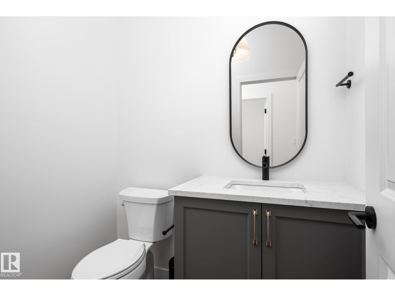 6884 knox loop SW, Edmonton