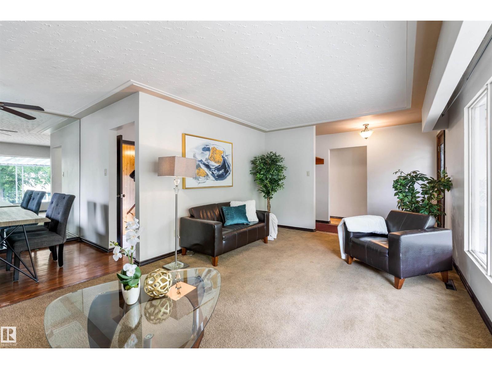 Single Family House Bungalow for Sale in  BELMONT DR St. Albert 