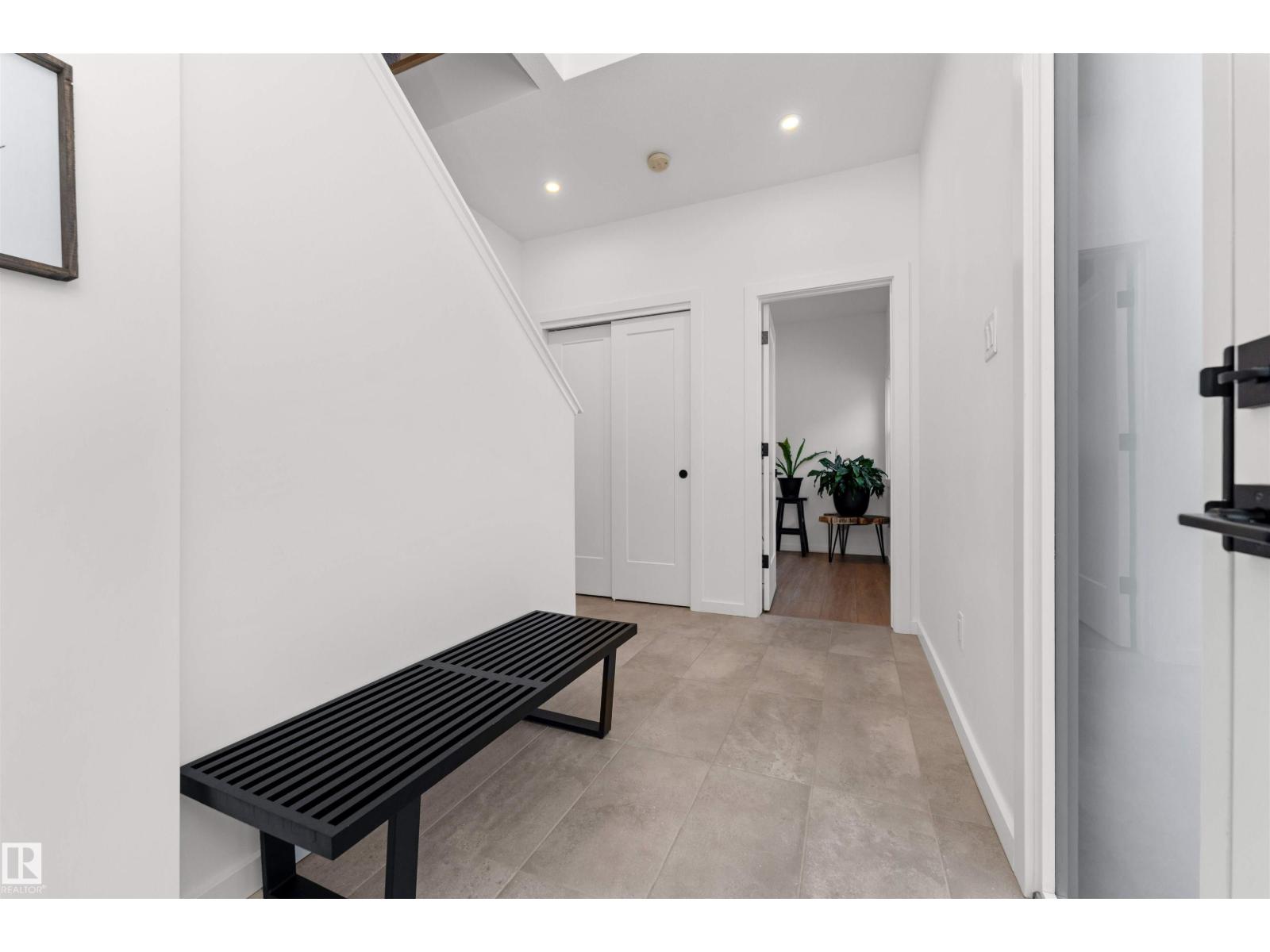 #56 5 RONDEAU DR, St. Albert