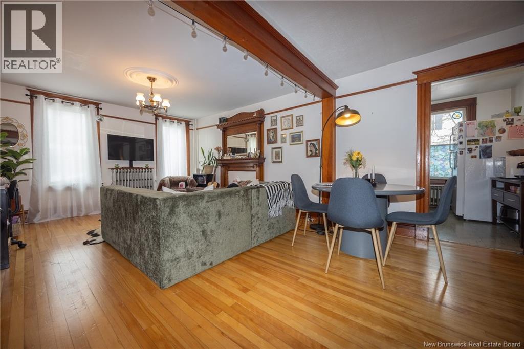 717-721 CHURCHILL ROW - 38