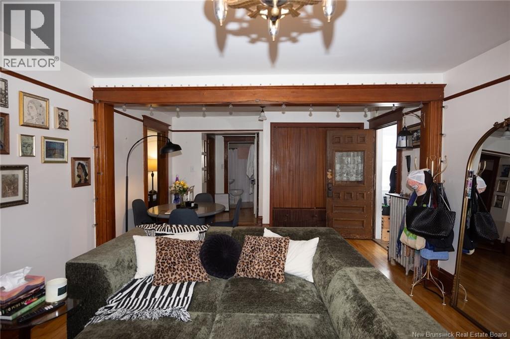 717-721 CHURCHILL ROW - 39