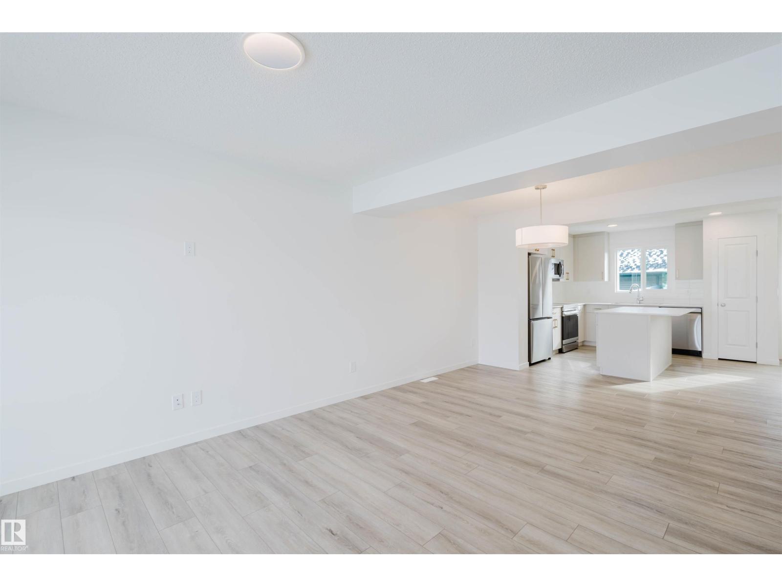 #2 1237 KESWICK DR SW - Photo 4 of 39, Edmonton, Alberta