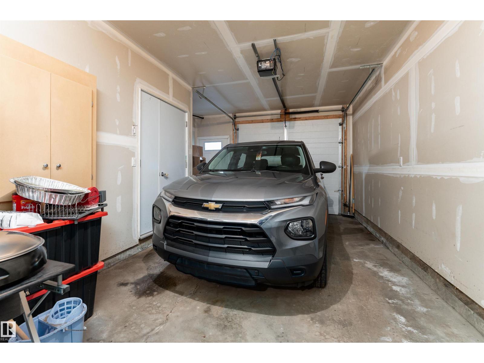 #37 13003 132 AV NW - 30
