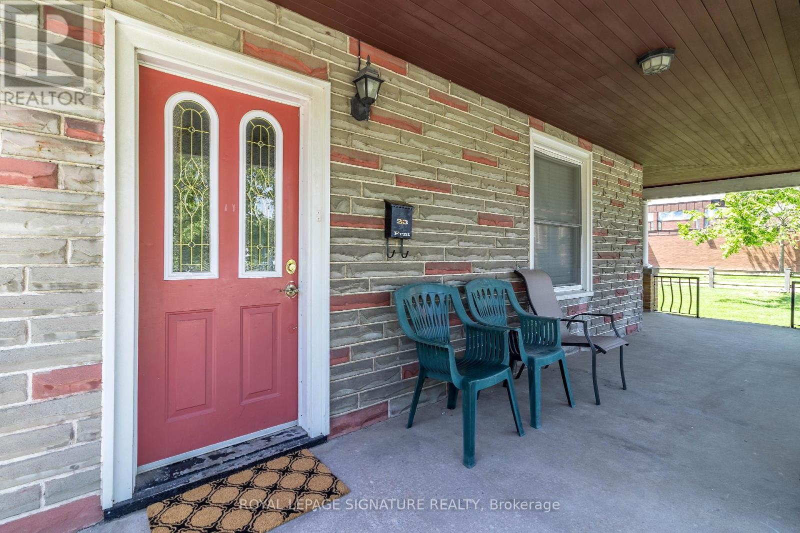 23 SULLIVAN AVENUE - 25