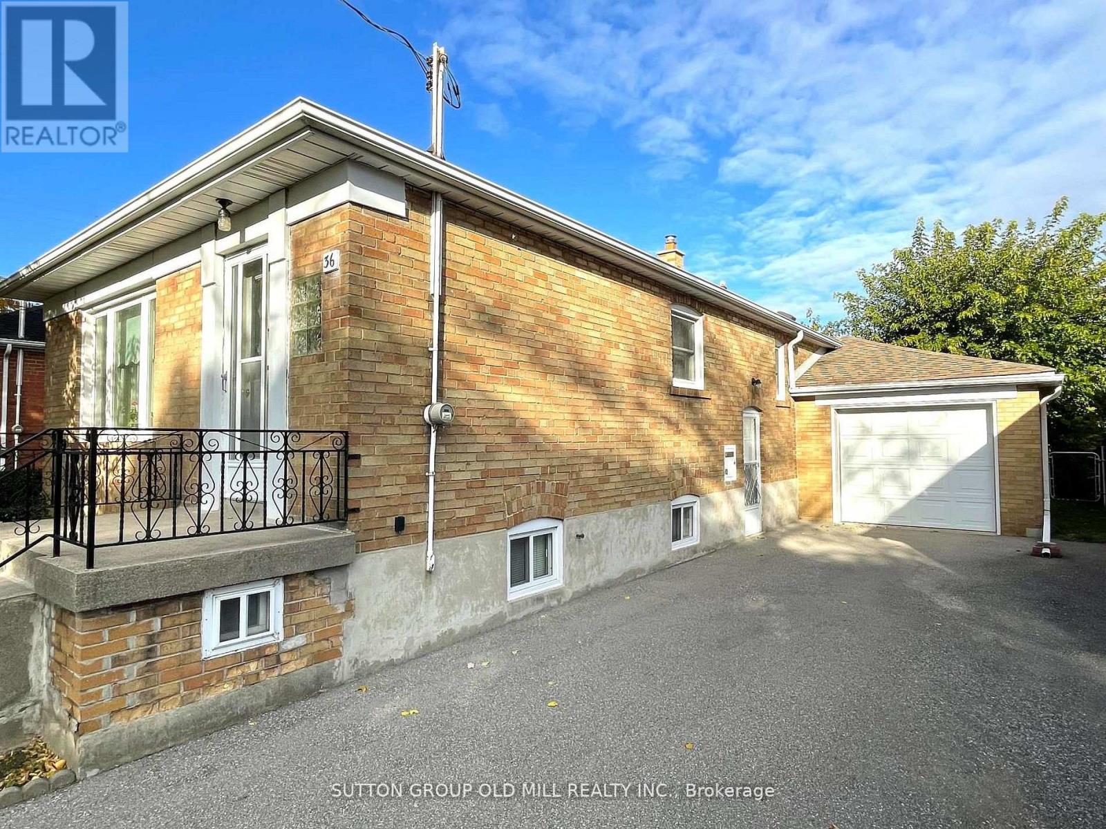 36 ALDEN AVENUE - Photo 2 of 17, Toronto (Mimico), Ontario