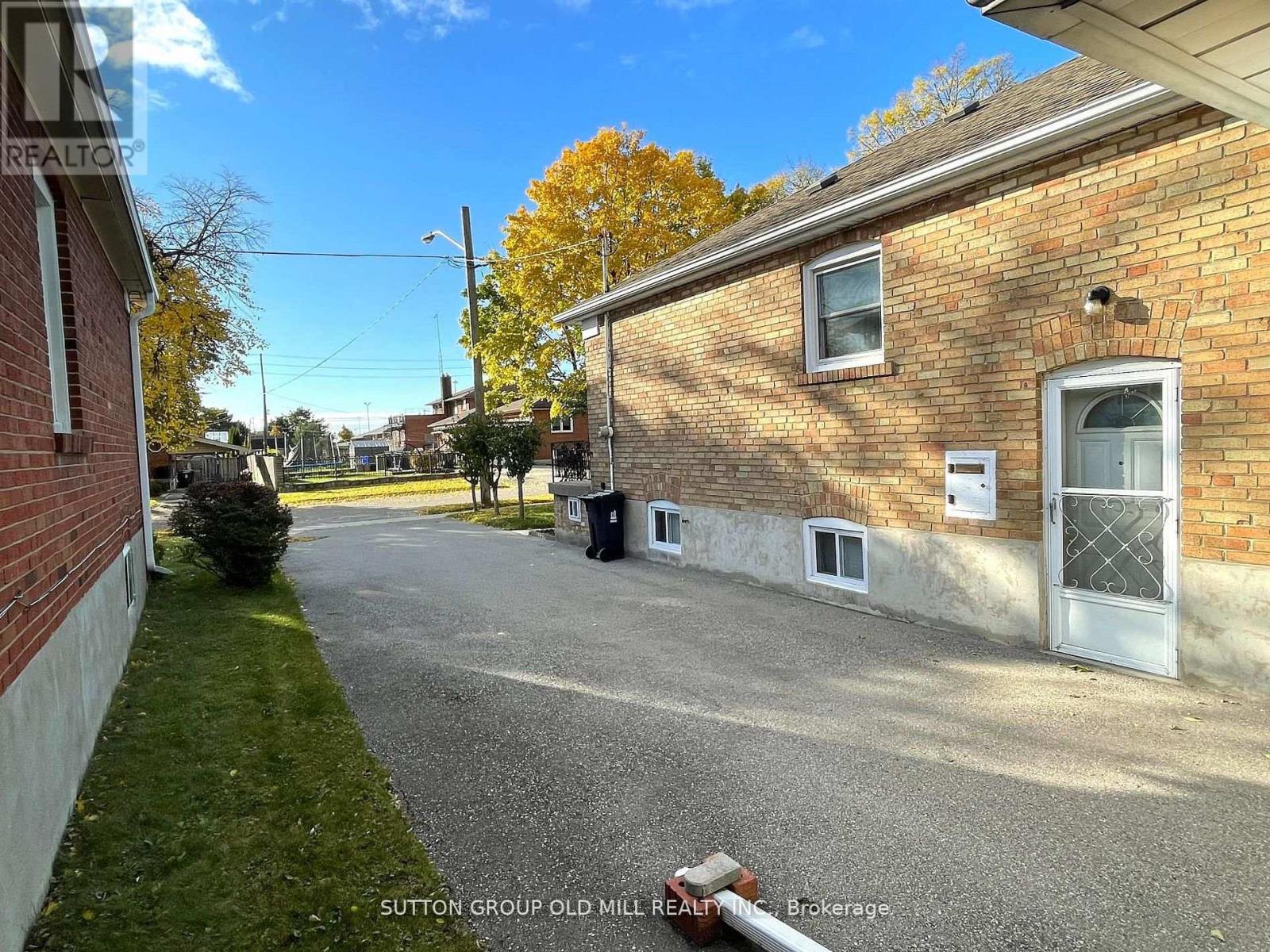 36 ALDEN AVENUE - Photo 4 of 17, Toronto (Mimico), Ontario