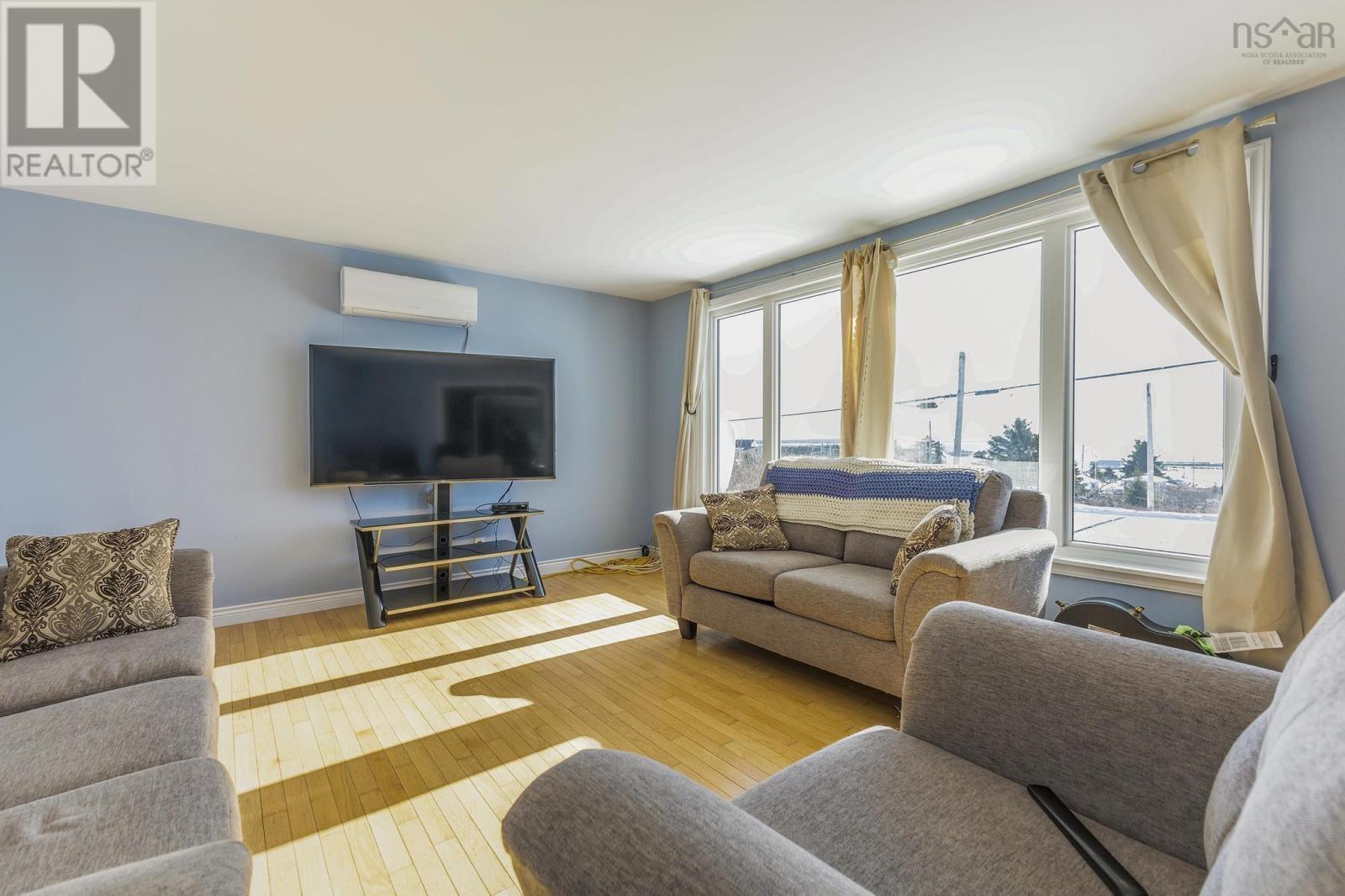 Property 14 of 41 of 11762 Highway 316