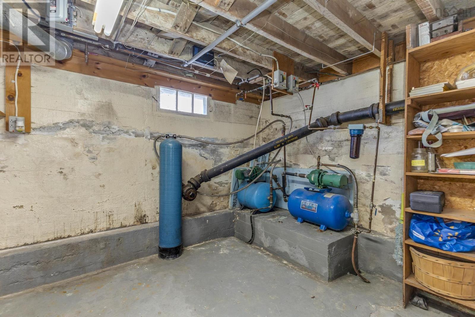 Property 27 of 41 of 11762 Highway 316