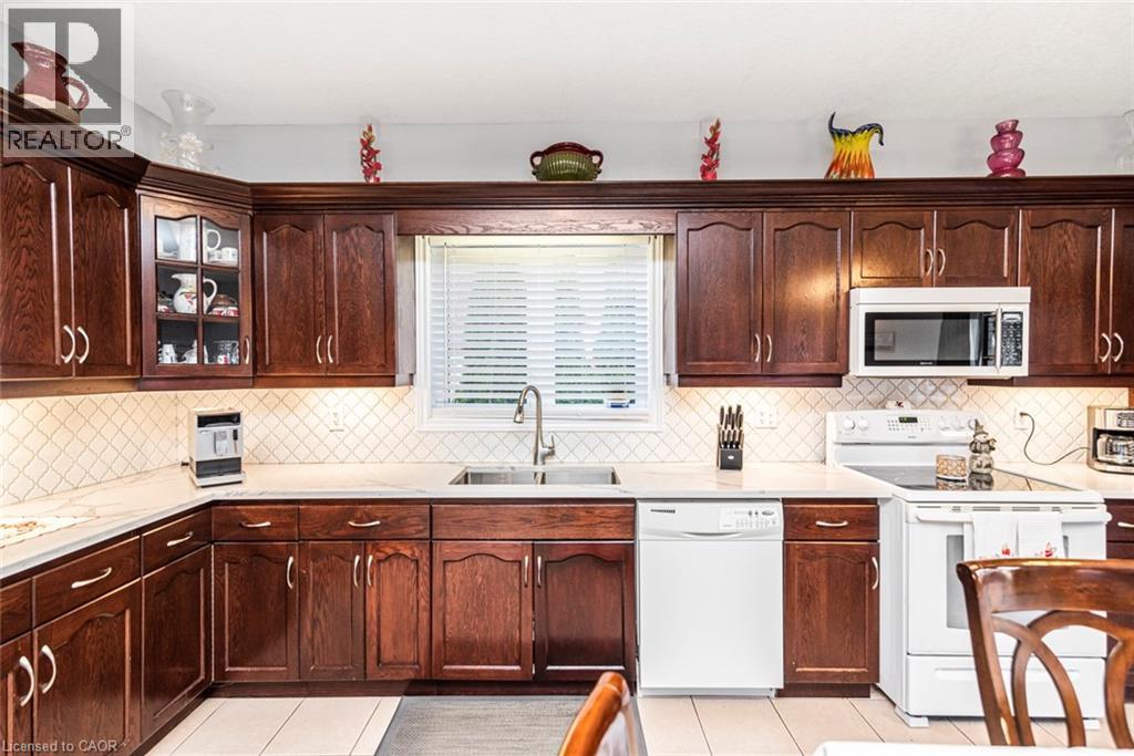102 ERIKA Crescent - 7