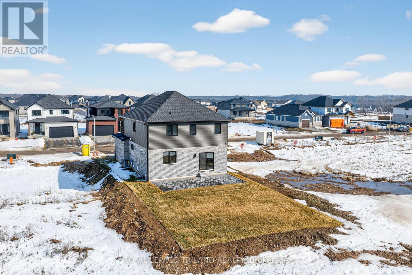 23 ALLISTER DRIVE - 43