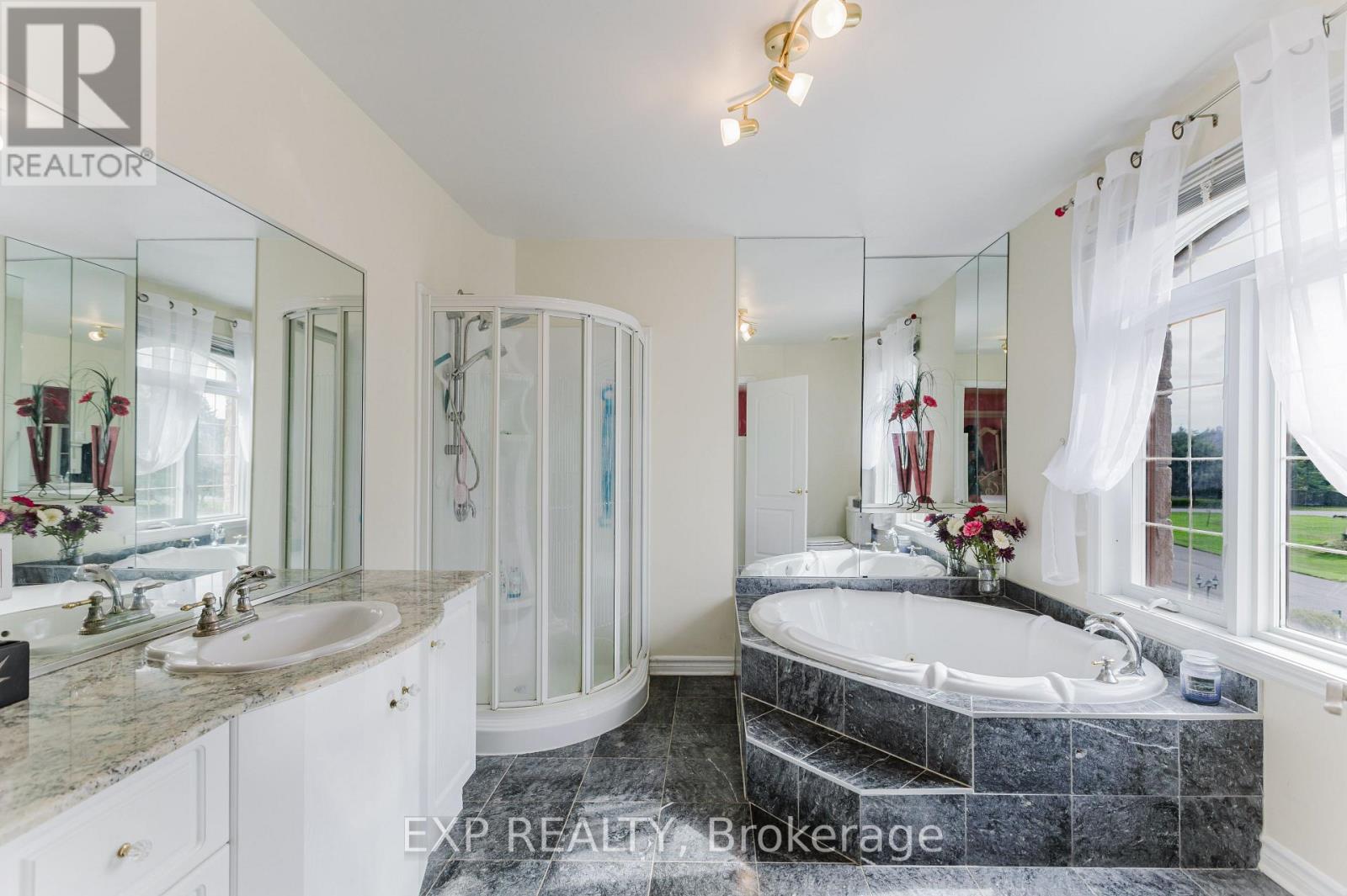 5472 WICKLOW DRIVE — photo 28