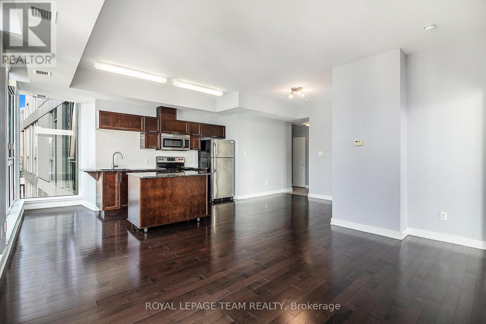 179 Metcalfe Unit 1009 photo 4