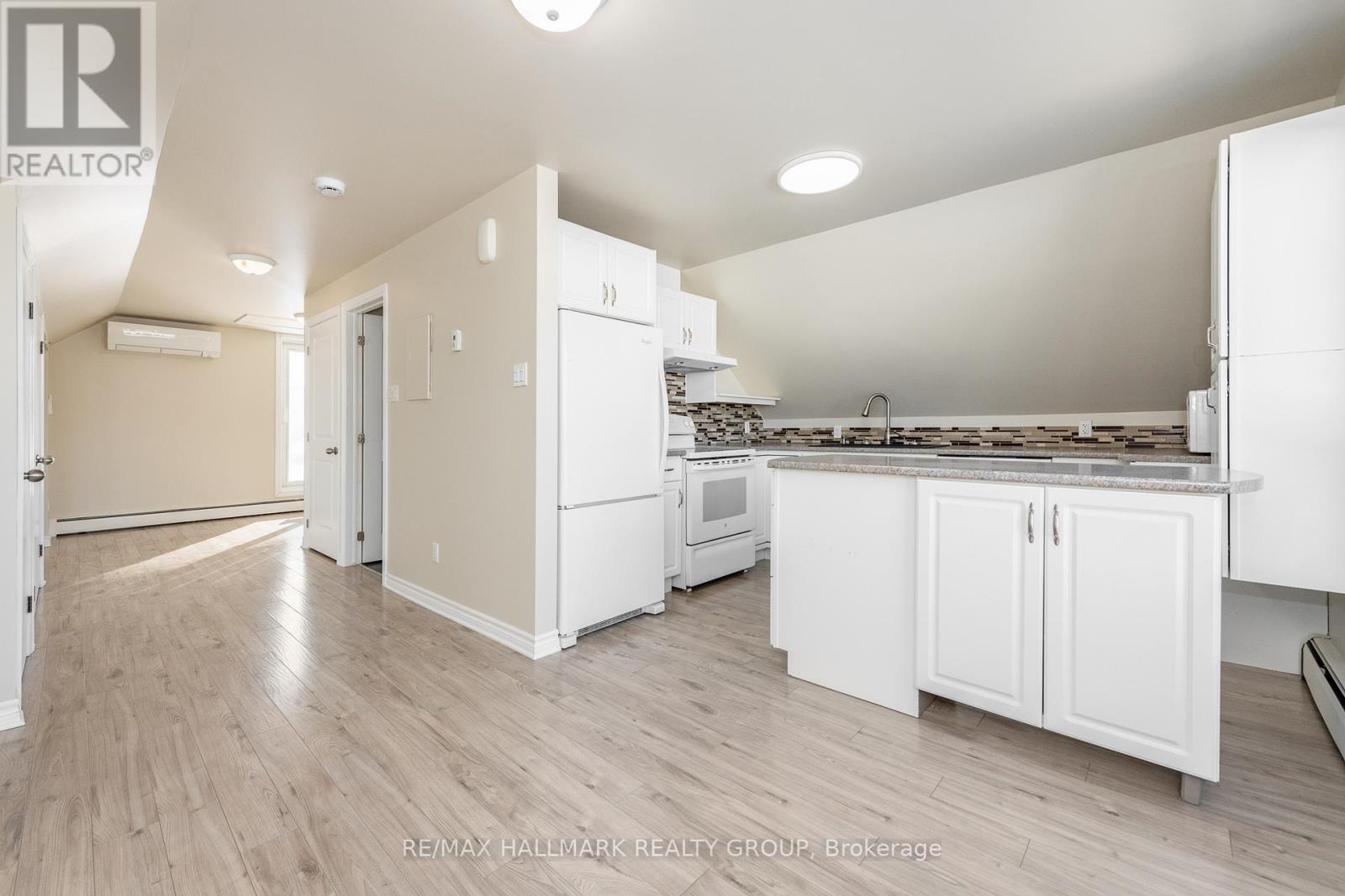 324 MONTFORT STREET, Ottawa, Ontario