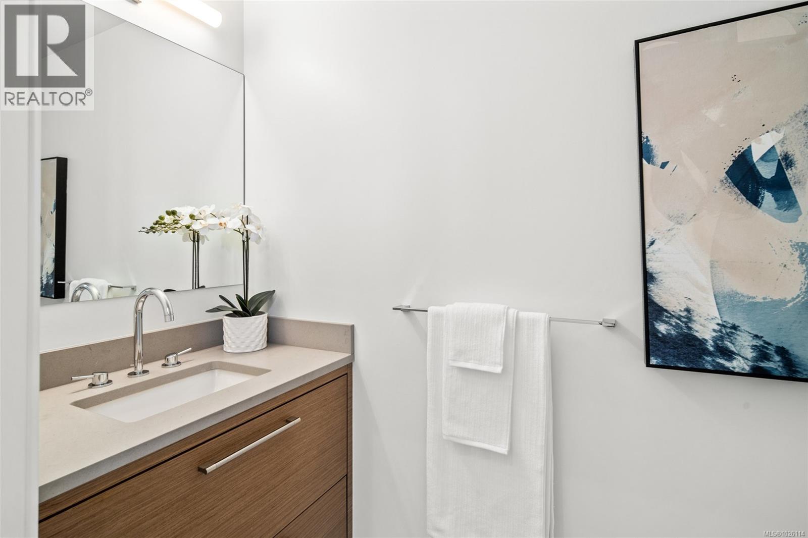 PH902 4009 Rainbow Hill Lane, Saanich