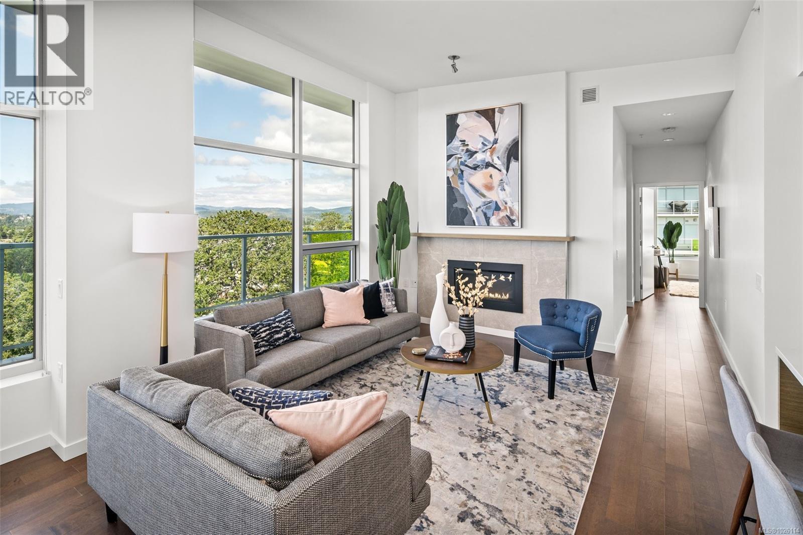 PH902 4009 Rainbow Hill Lane, Saanich