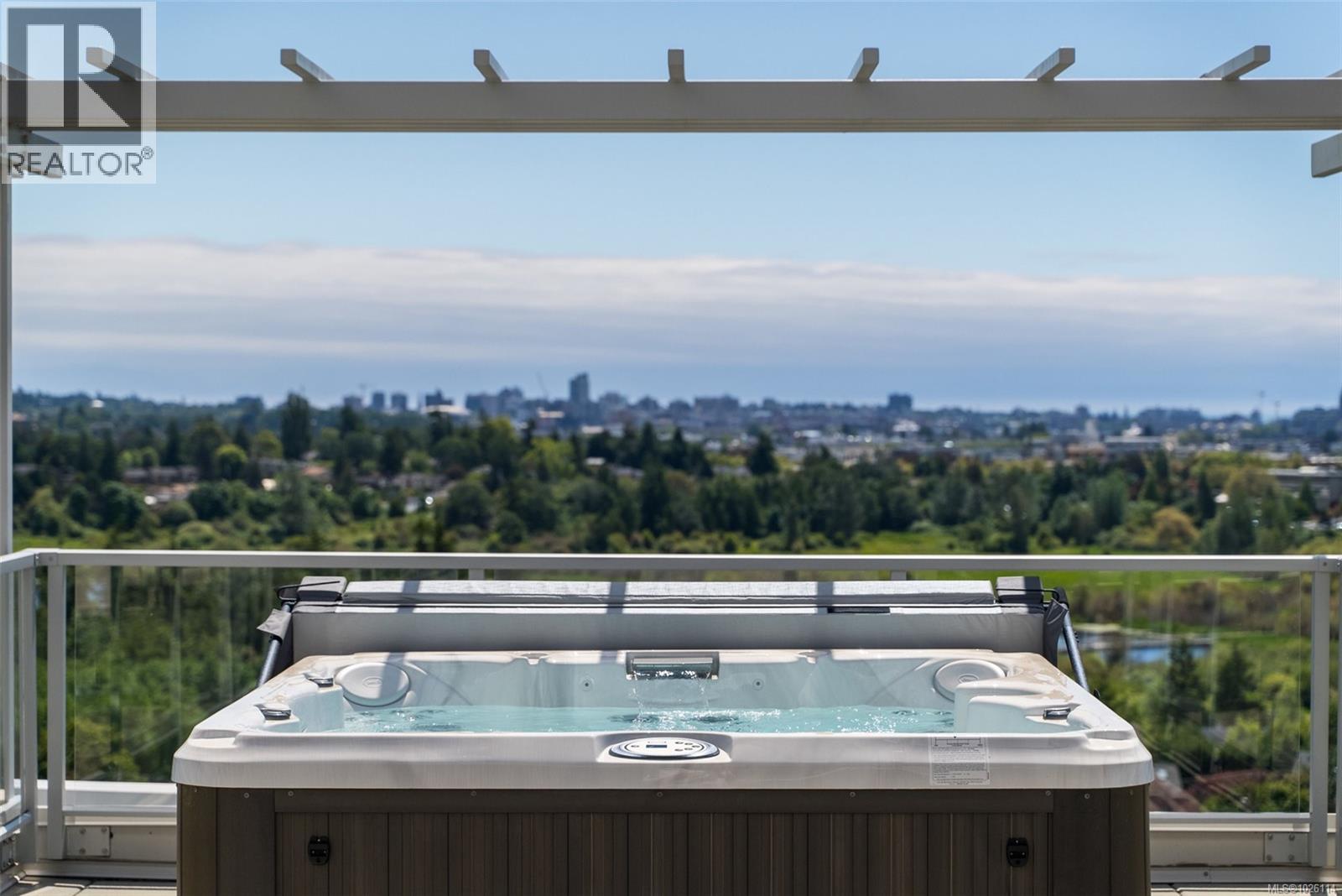 PH902 4009 Rainbow Hill Lane, Saanich